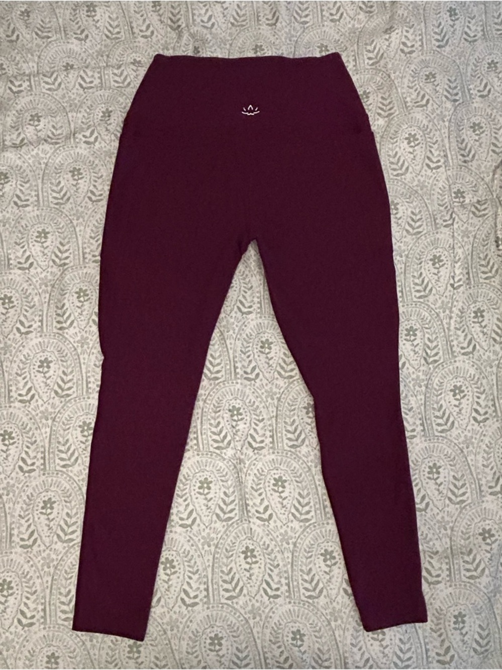 Beyond Yoga spaced leggings in Large - Picture 3 of 7